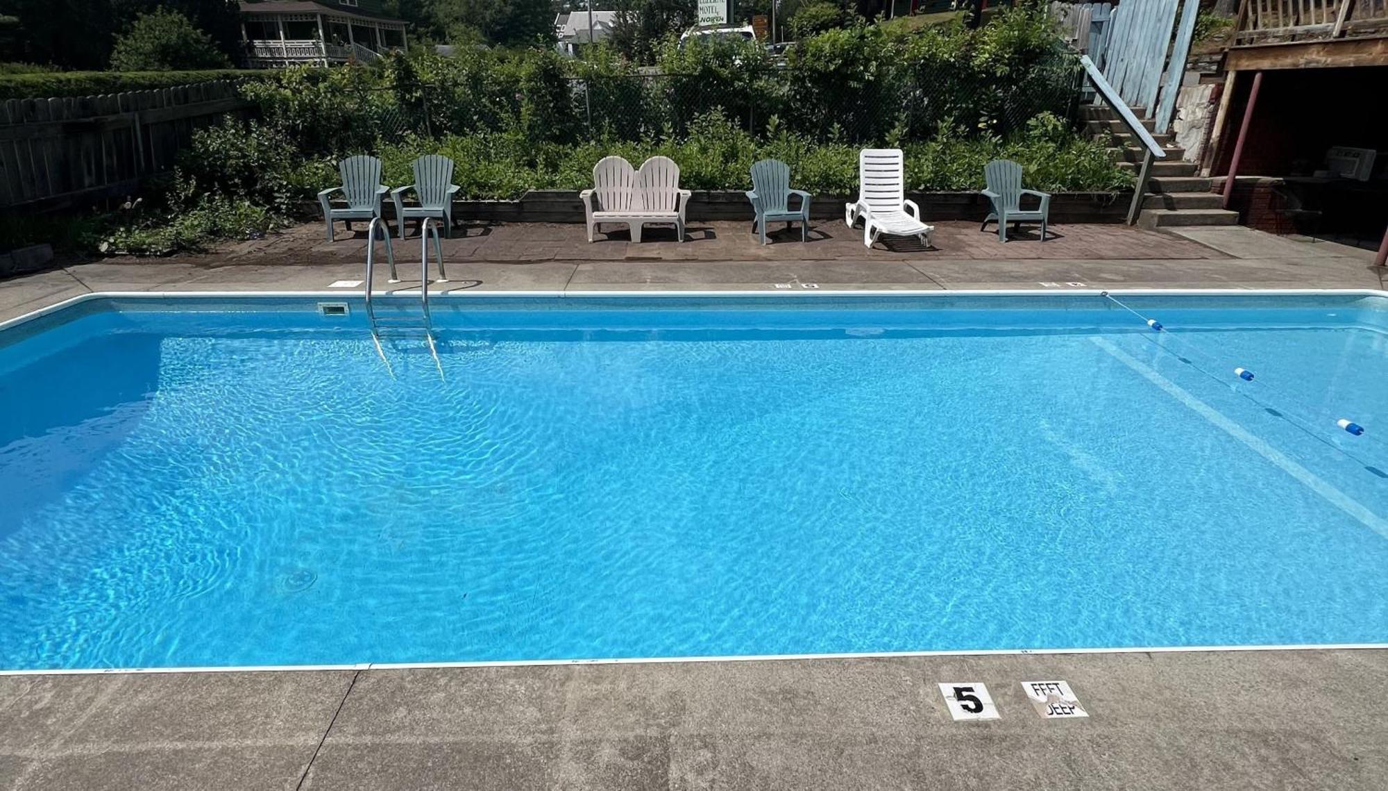 Motel Luzerne Lake Luzerne ภายนอก รูปภาพ